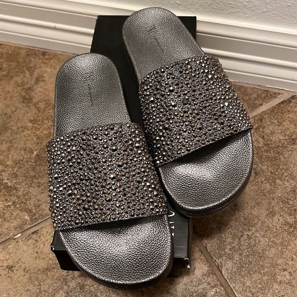 INC slides - Picture 2 of 5